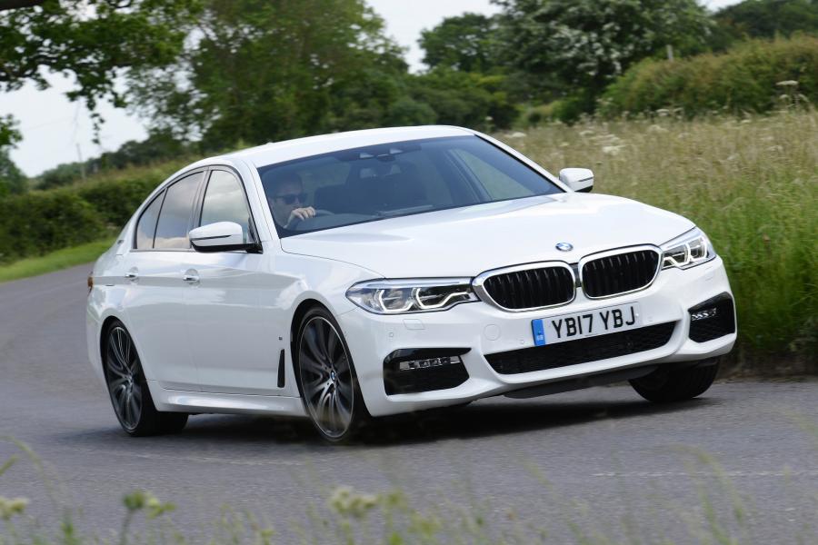  BMW 530e M Sport (G30) 2017 года  (UK) (фото 10 из 40)